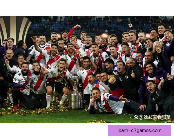 巴列卡诺俱乐部百年风云与马德里草根荣耀之路西甲征程与城市精神