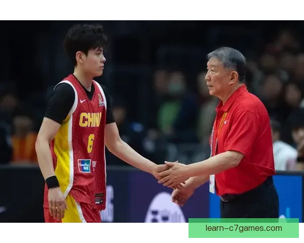 篮球世界杯激烈角逐中国队迎战强敌全力争取晋级16强挑战