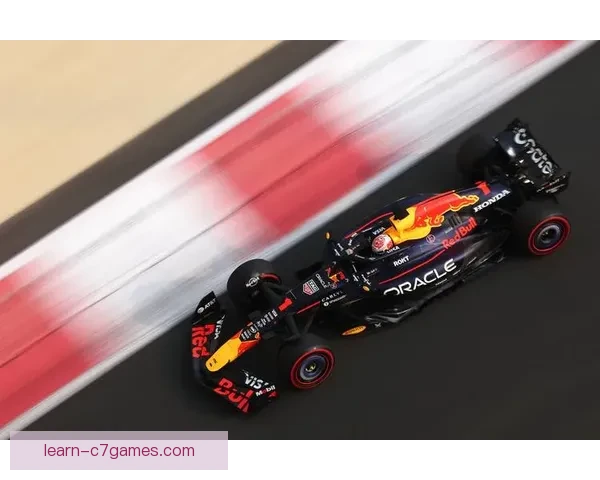 F1新赛季揭幕战激战正酣 红牛车队领跑赛道 阿尔法罗密欧表现亮眼